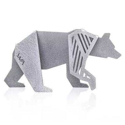 OEM Peças personalizadas de chapa de metal corte a laser personalizado dobra de latão Origami escultura de touro arte moderna de metal