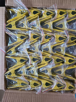 Wholesale ferramenta de bricolage 2 polegadas um tipo de aço pinça de mola de borracha manuseio de carga leve pinças de mola